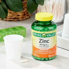 Cápsulas de Zinc con Vitamina D para la Salud Inmunológica Spring Valley